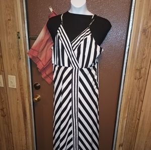 Maxi dress striped